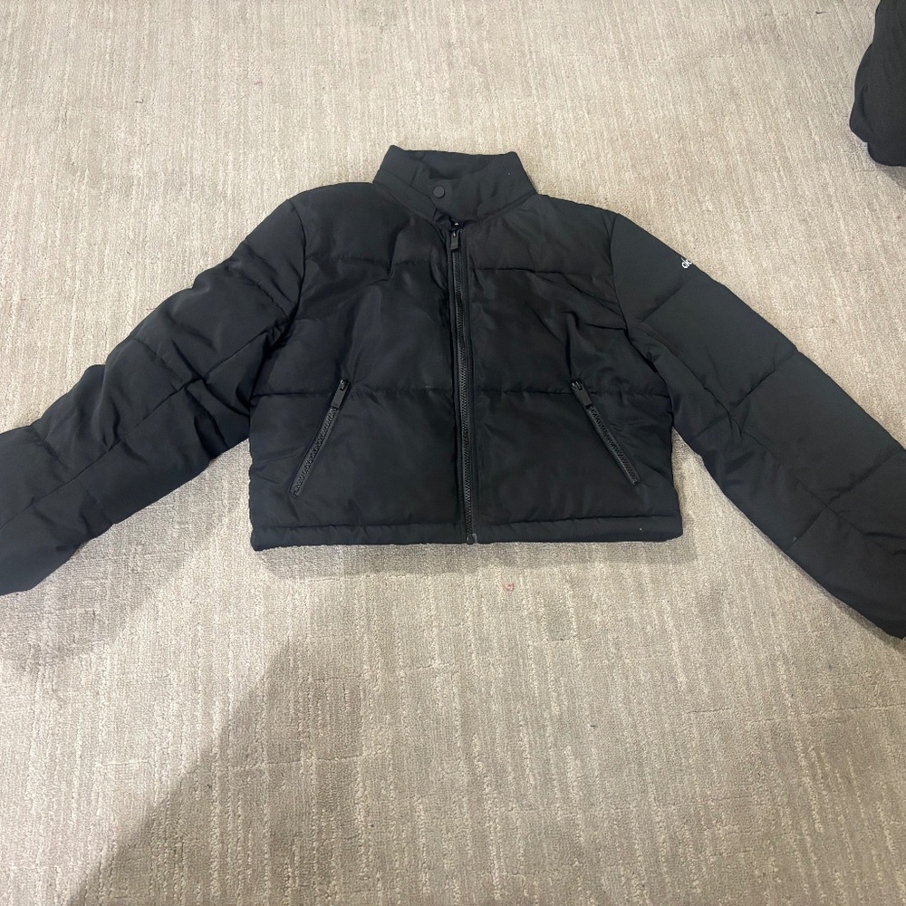 Alo Yoga Black Puffer with Bell Sleeves, SZ XS